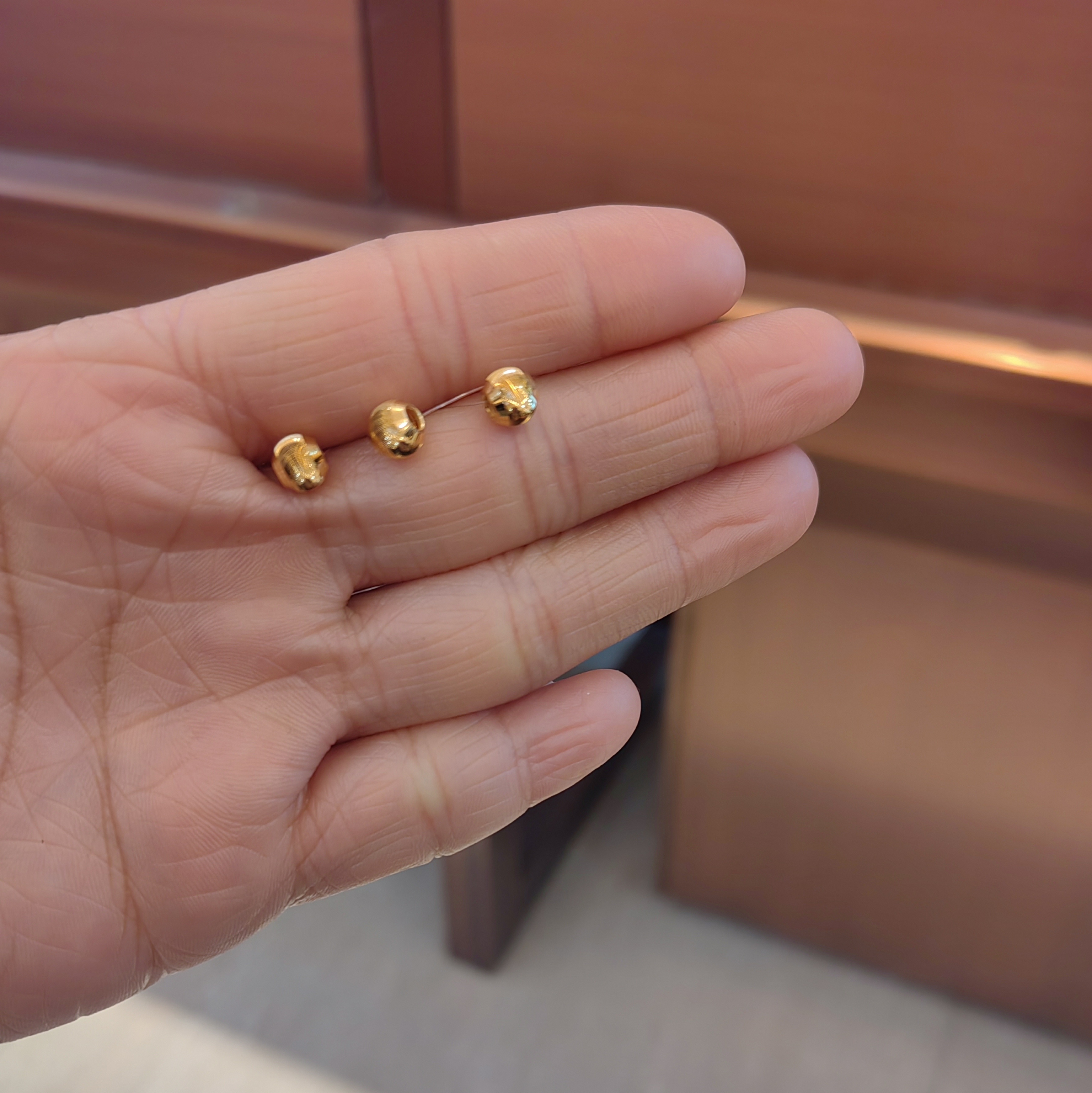 六桂福足金精美时尚吊坠