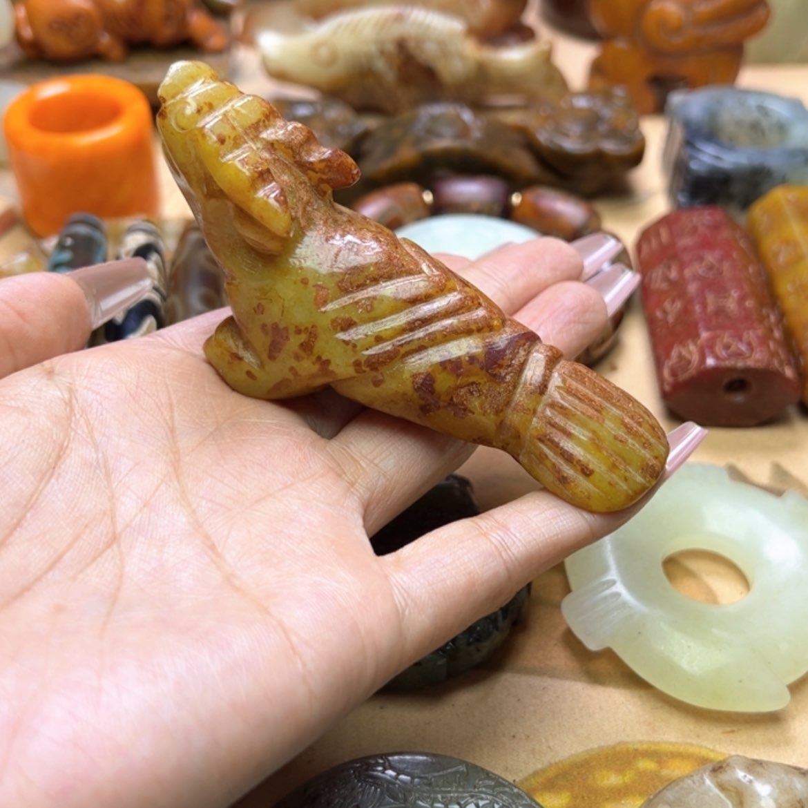 【闪购商品】蛇纹石玉颈饰未镶嵌