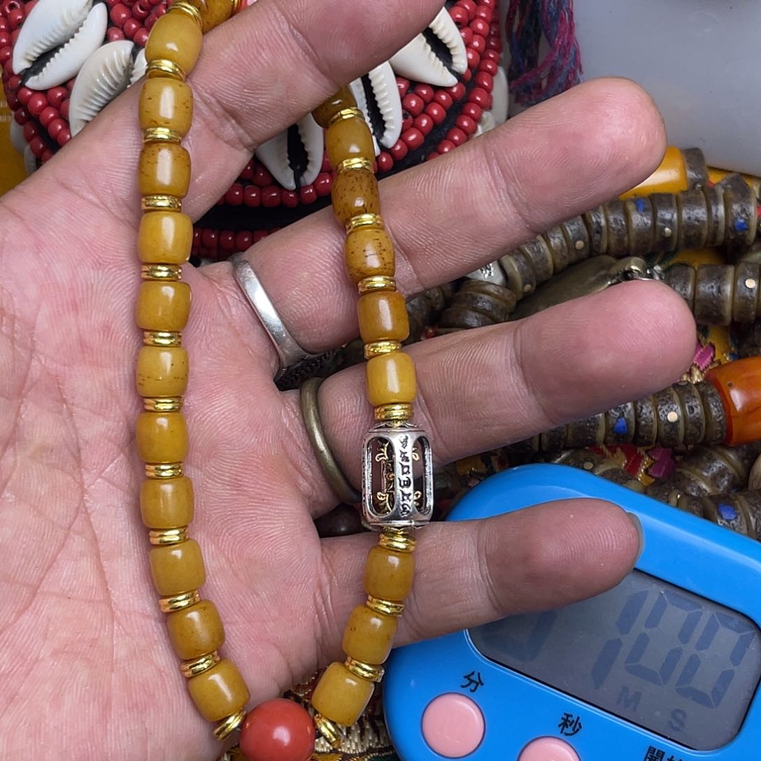 虎*骨手。扎西德勒