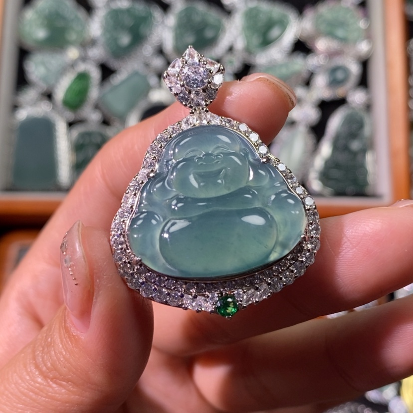 【闪购商品】翡翠颈饰未镶嵌天然