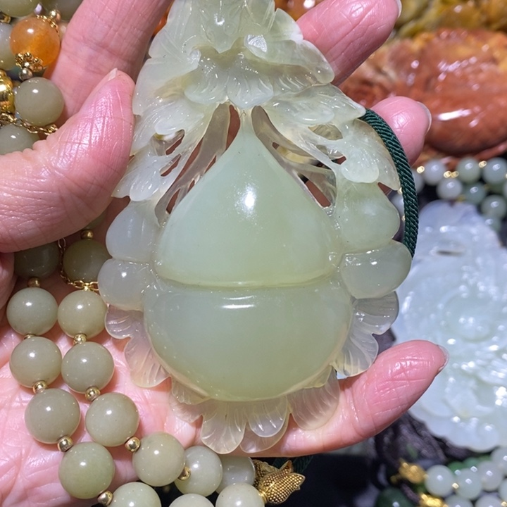 岫玉岫玉吊坠未镶嵌