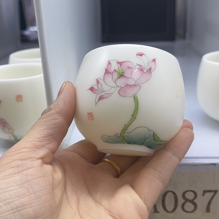 福利待遇多多哦哦哦