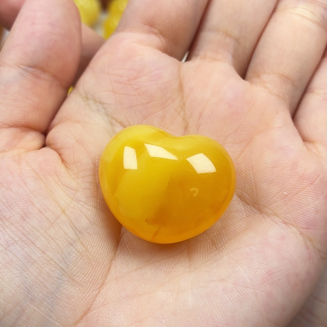 未镶嵌颈饰蜜蜡焦皮妖花爱心