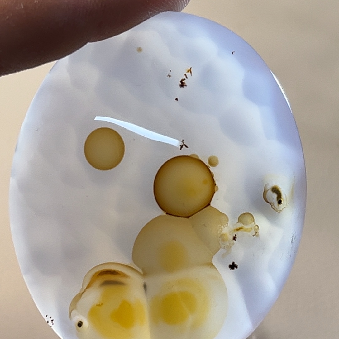 春***者玛瑙/玉髓未镶嵌颈饰