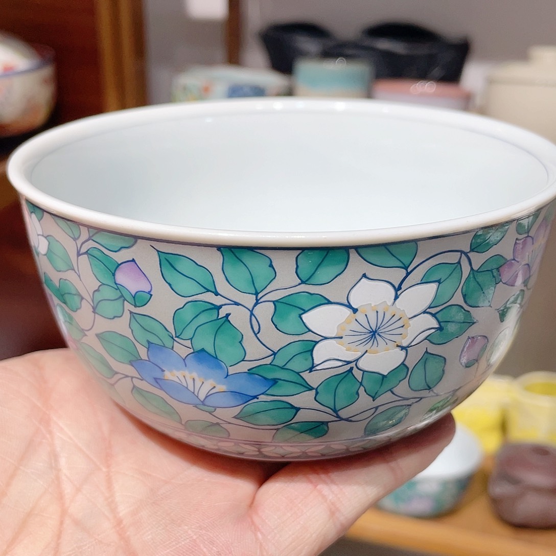 飞鸟窑底款满绿胶质釉彩绘大碗