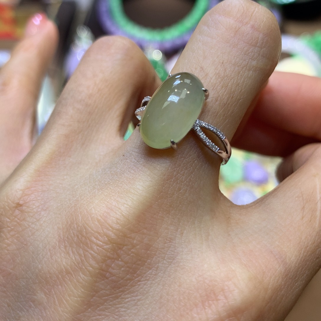 【闪购商品】翡翠18K金镶嵌颈饰翡翠