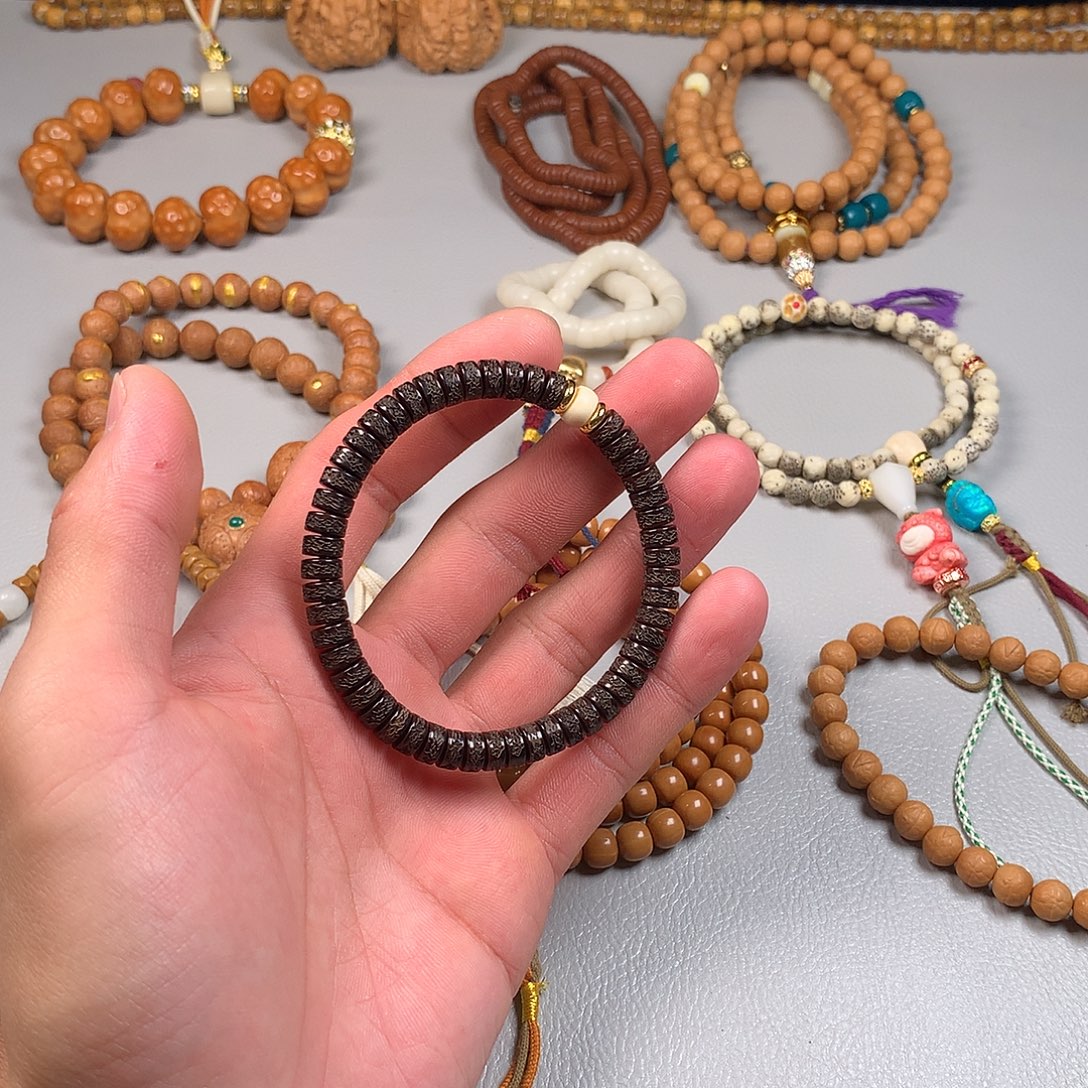 椰蒂吊坠。。。。。。。。。