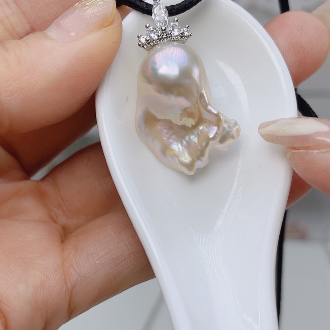 颈饰未镶嵌淡水珍珠