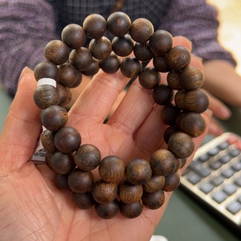 沉香手串白棋沉水浮12克卡1.1多样性发1条