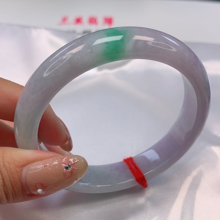 翡翠手镯未镶嵌58圈