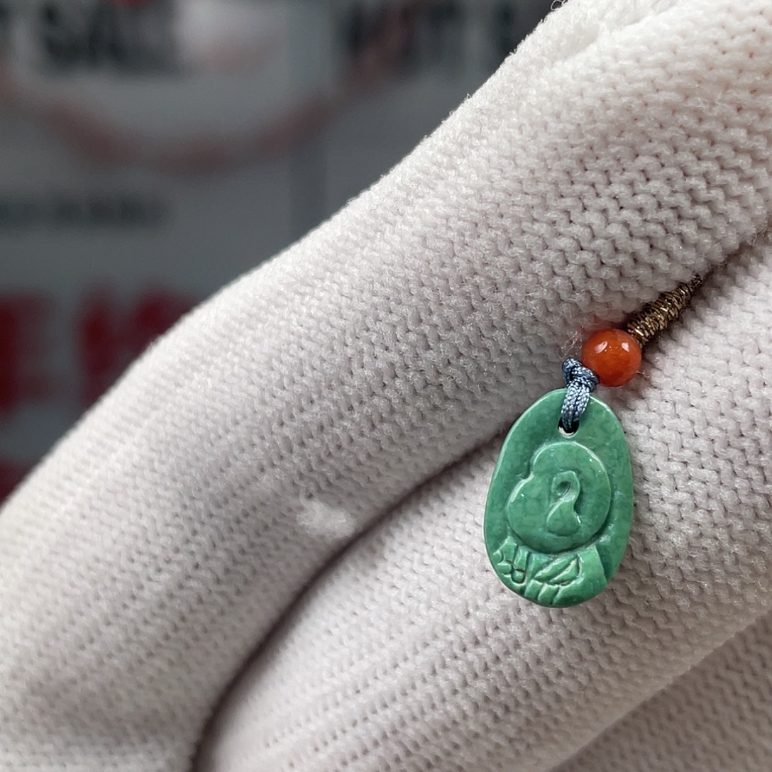 绿松石未镶嵌挂件