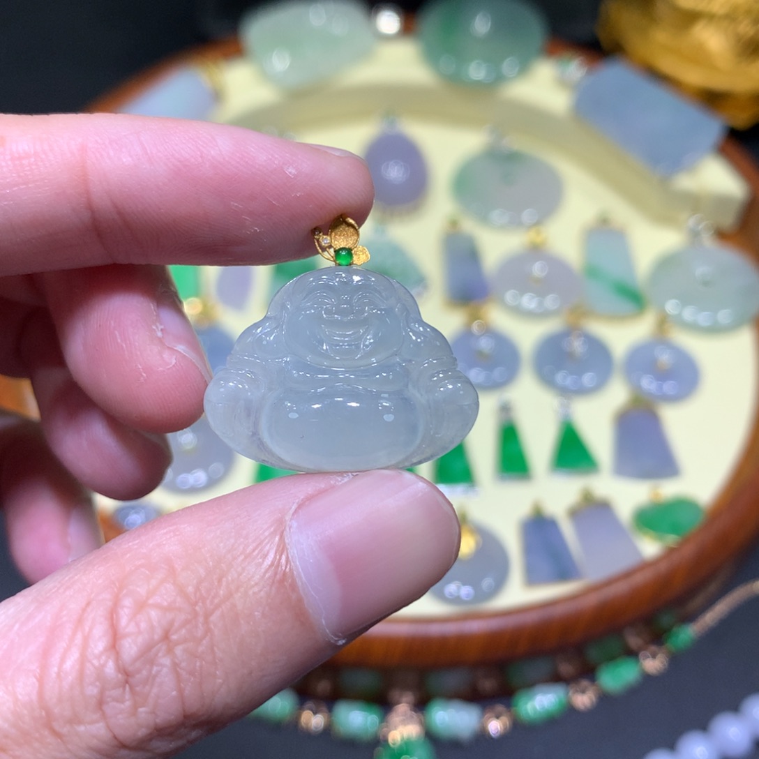 翡翠吊坠(不含链)18K金镶嵌