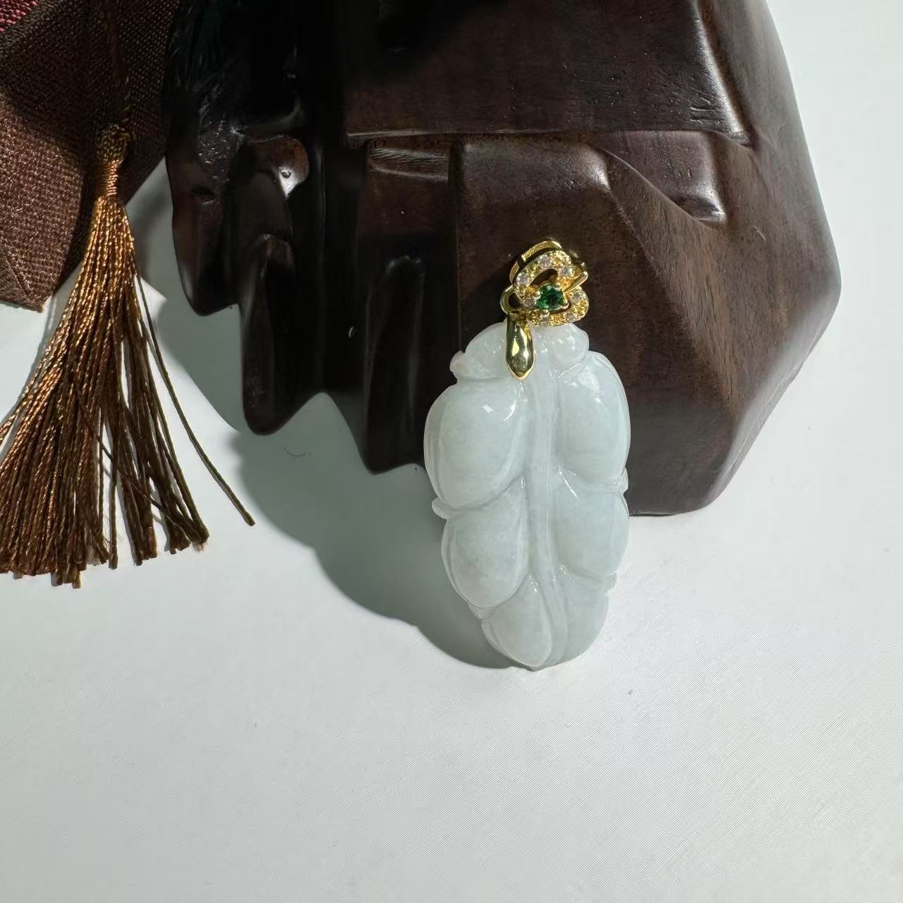 [研究员] 天然翡翠叶子吊坠 Z86 多样性发其一
