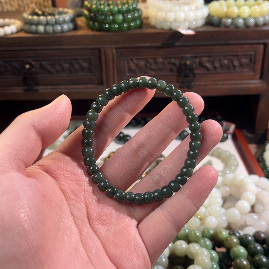 和田玉未镶嵌手链