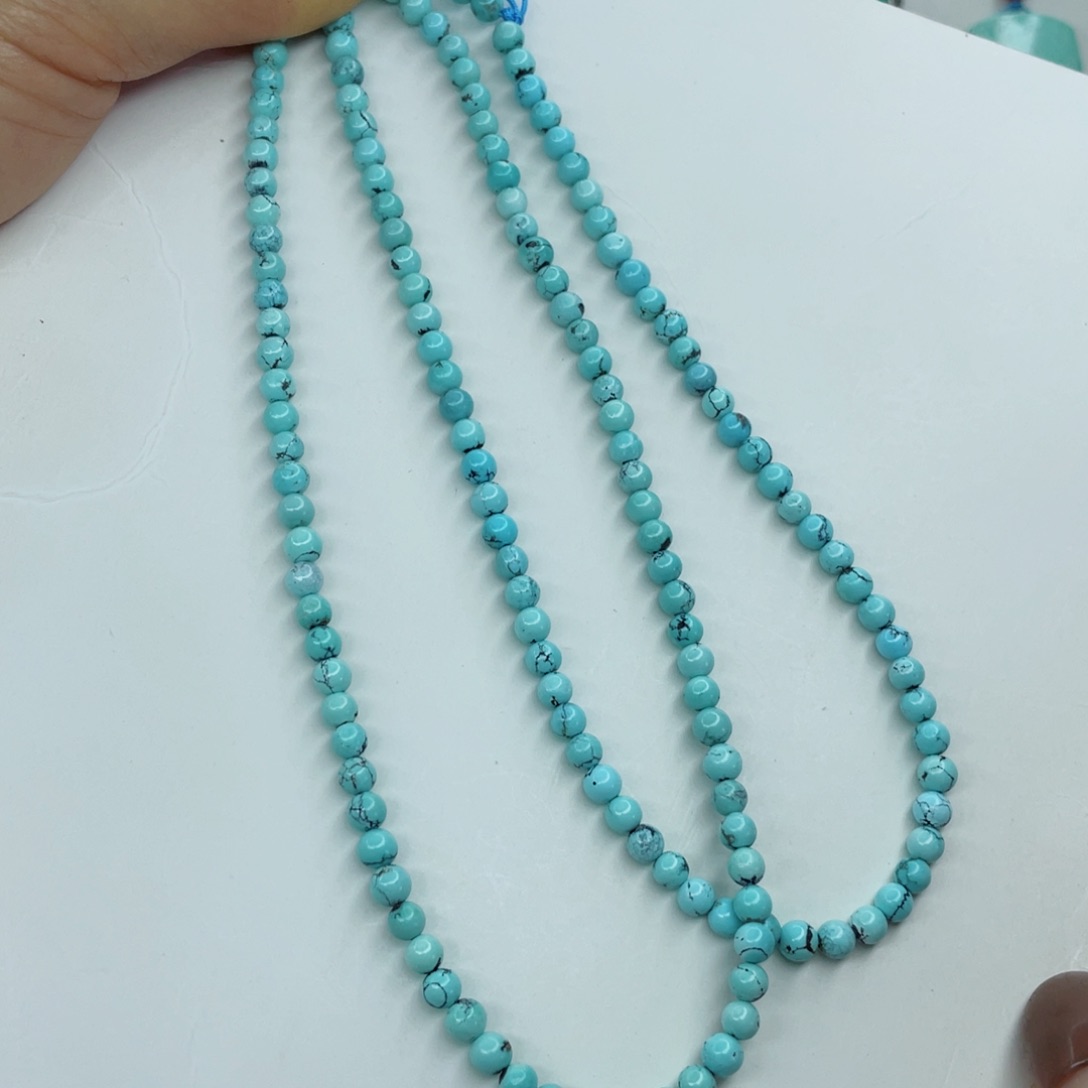 绿松石颈饰未镶嵌