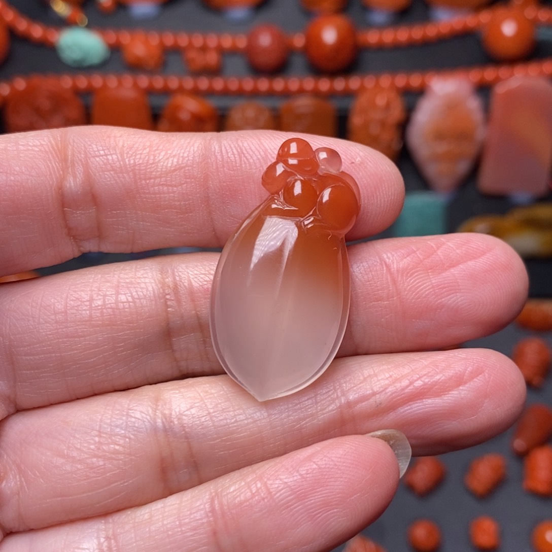 南红玛瑙精工吊坠未镶嵌马*徐