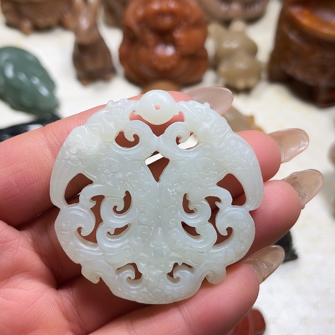 白玉菩提吊坠白玉菩提吊坠