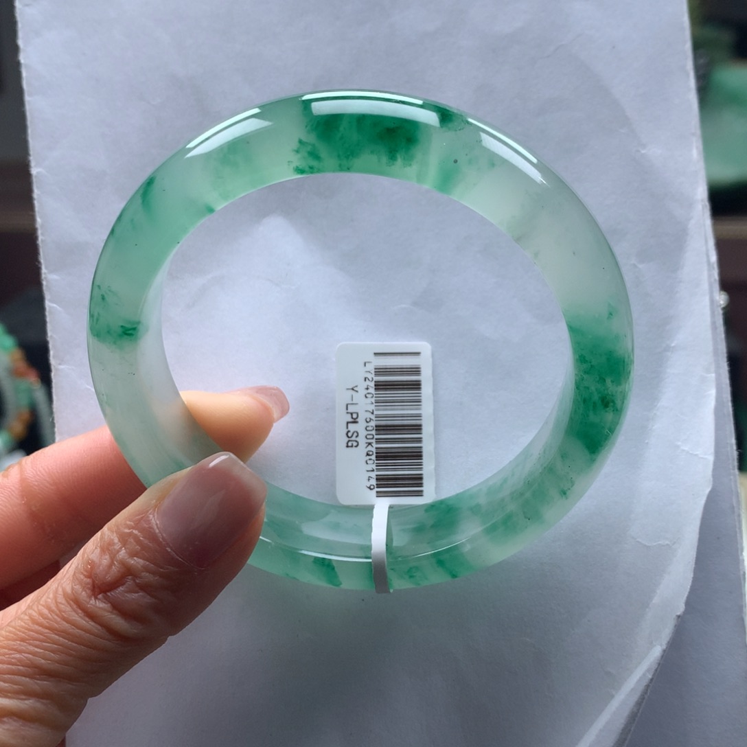 石英质玉手镯未镶嵌时*咖