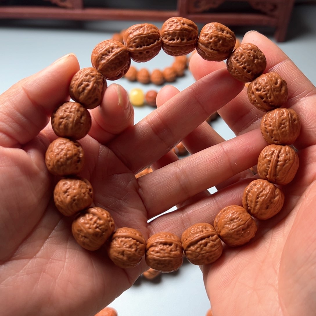 文玩核桃吊坠野生小核桃