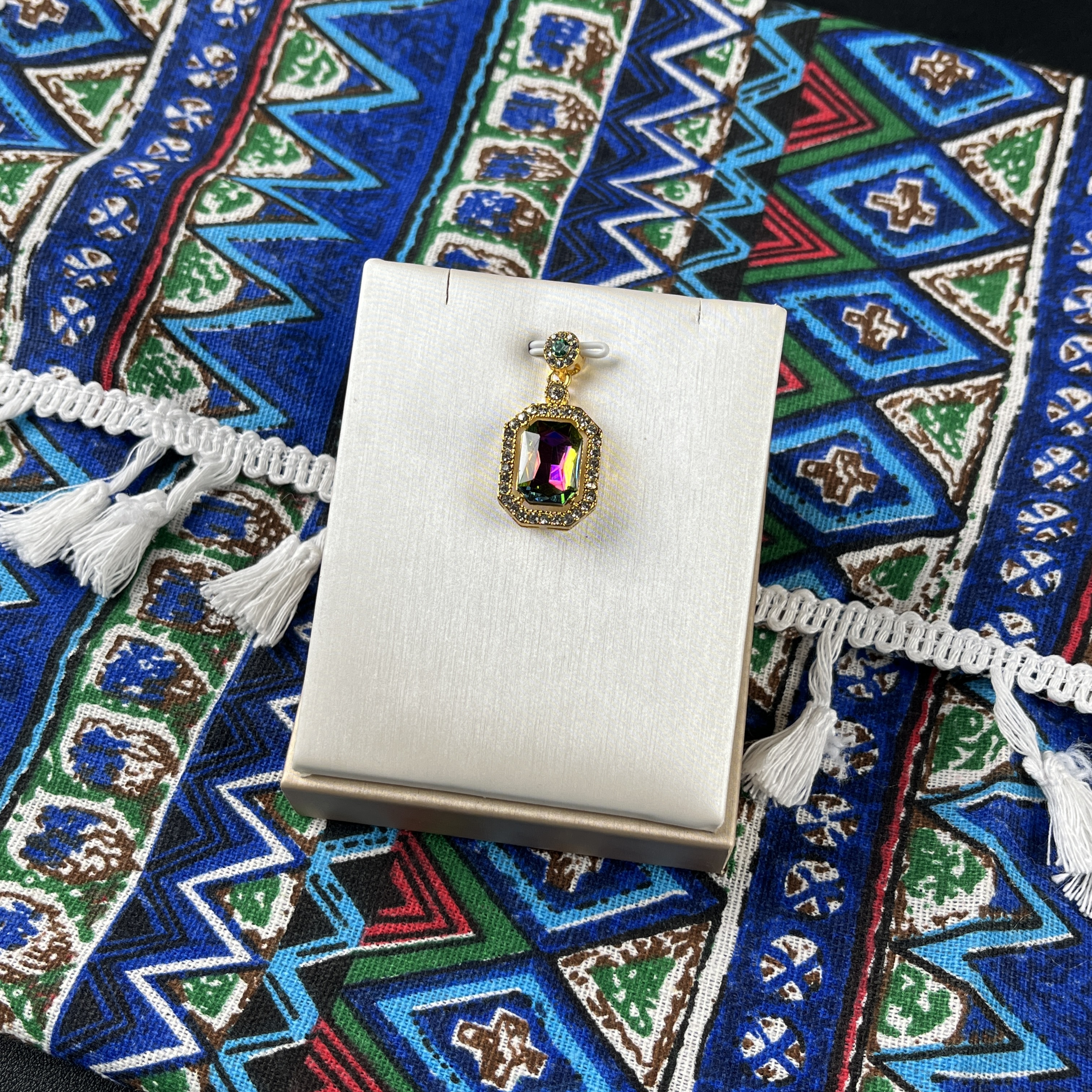 SPKM002000时尚风格饰品送精美礼盒带配链子