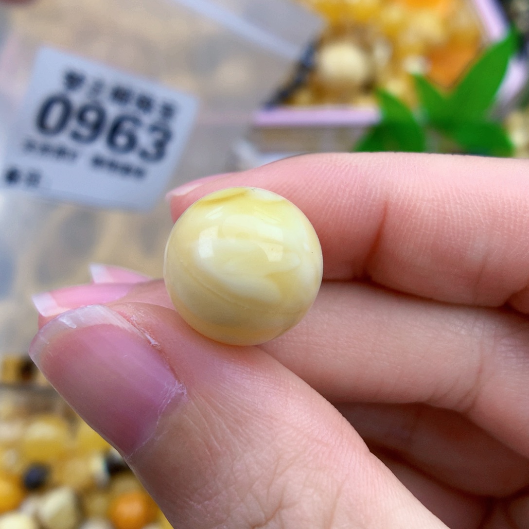 裸石琥珀未镶嵌14