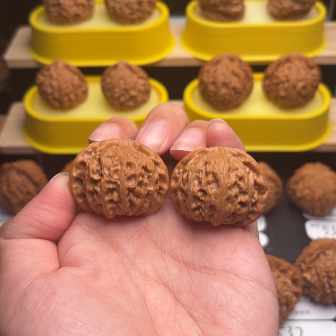 把件文玩核桃38宫灯500