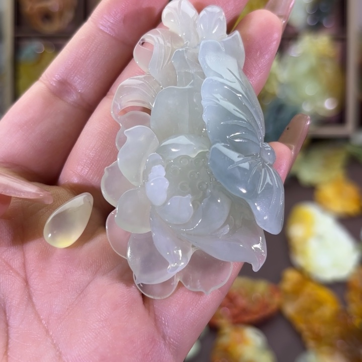 未镶嵌蛇纹石玉颈饰润***雨随机发