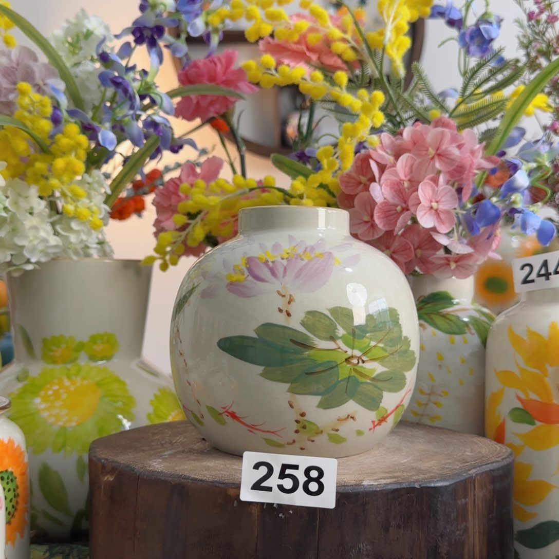 摆件景德镇陶瓷手绘小花瓶摆件