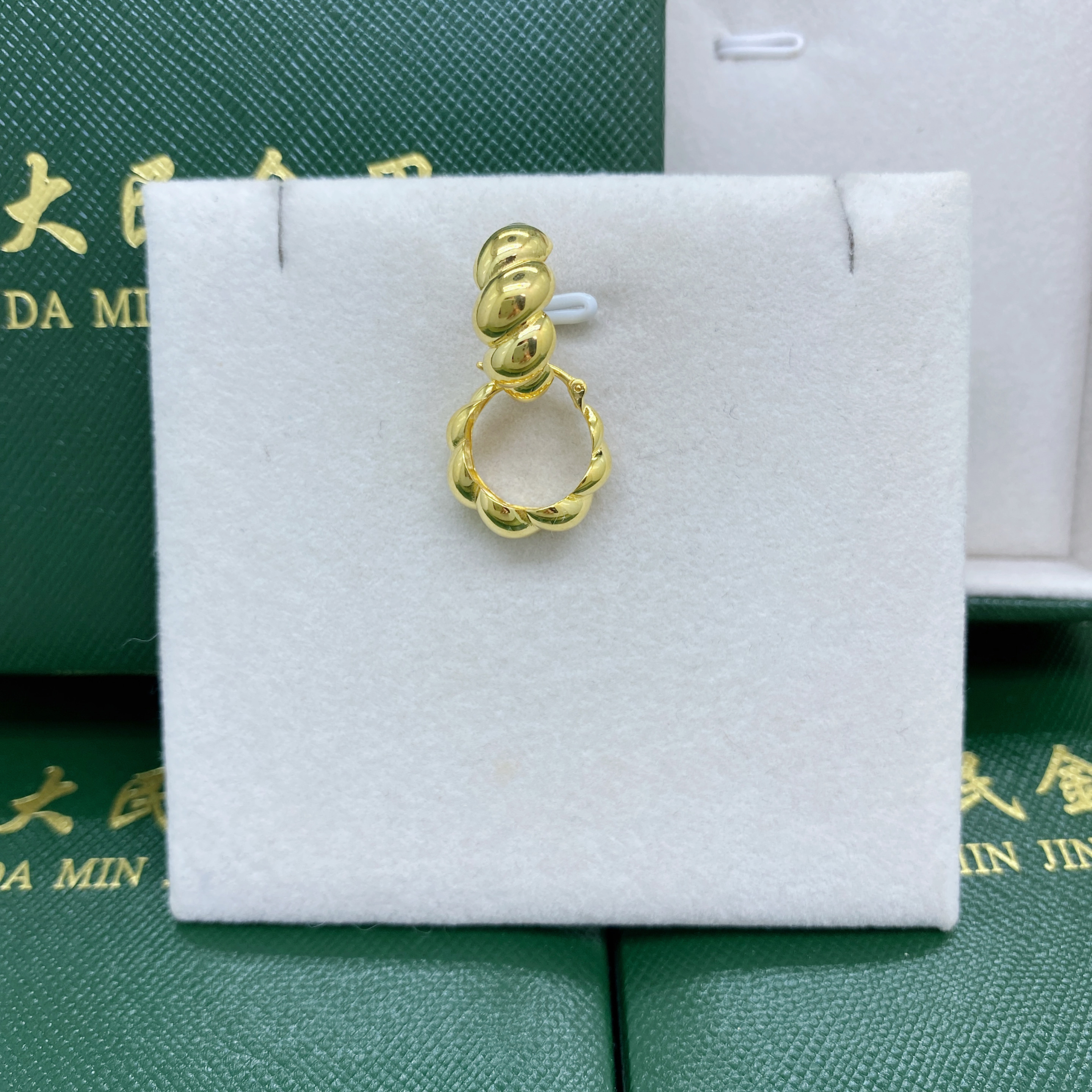 大民金用#7513漂亮18K金Au750时尚耳扣气质百搭