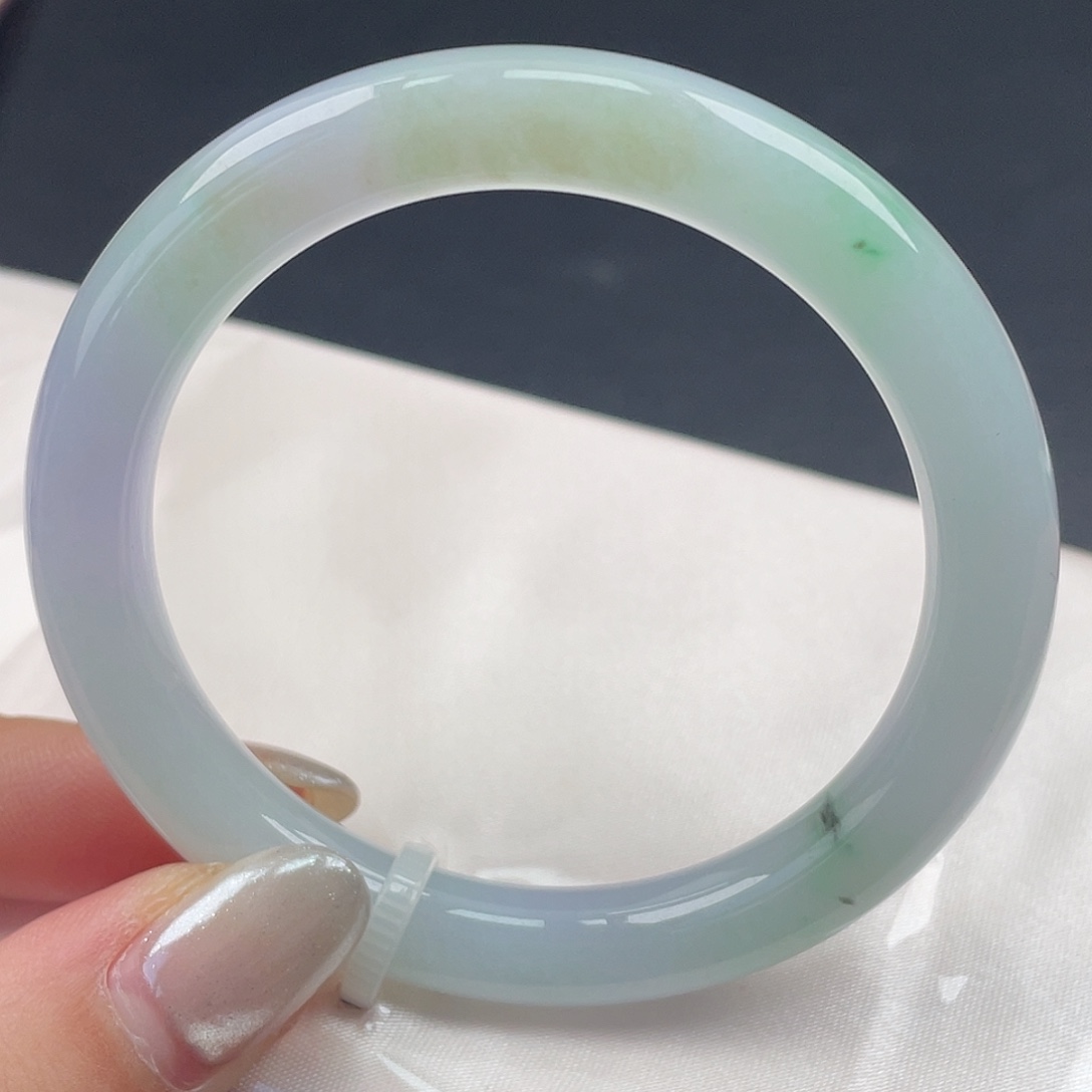 翡翠未镶嵌手镯52圆条