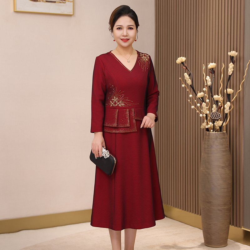 喜妈妈敬酒服婚宴礼服洋气喜婆婆结婚宴会喜服订婚连衣裙结婚衣服