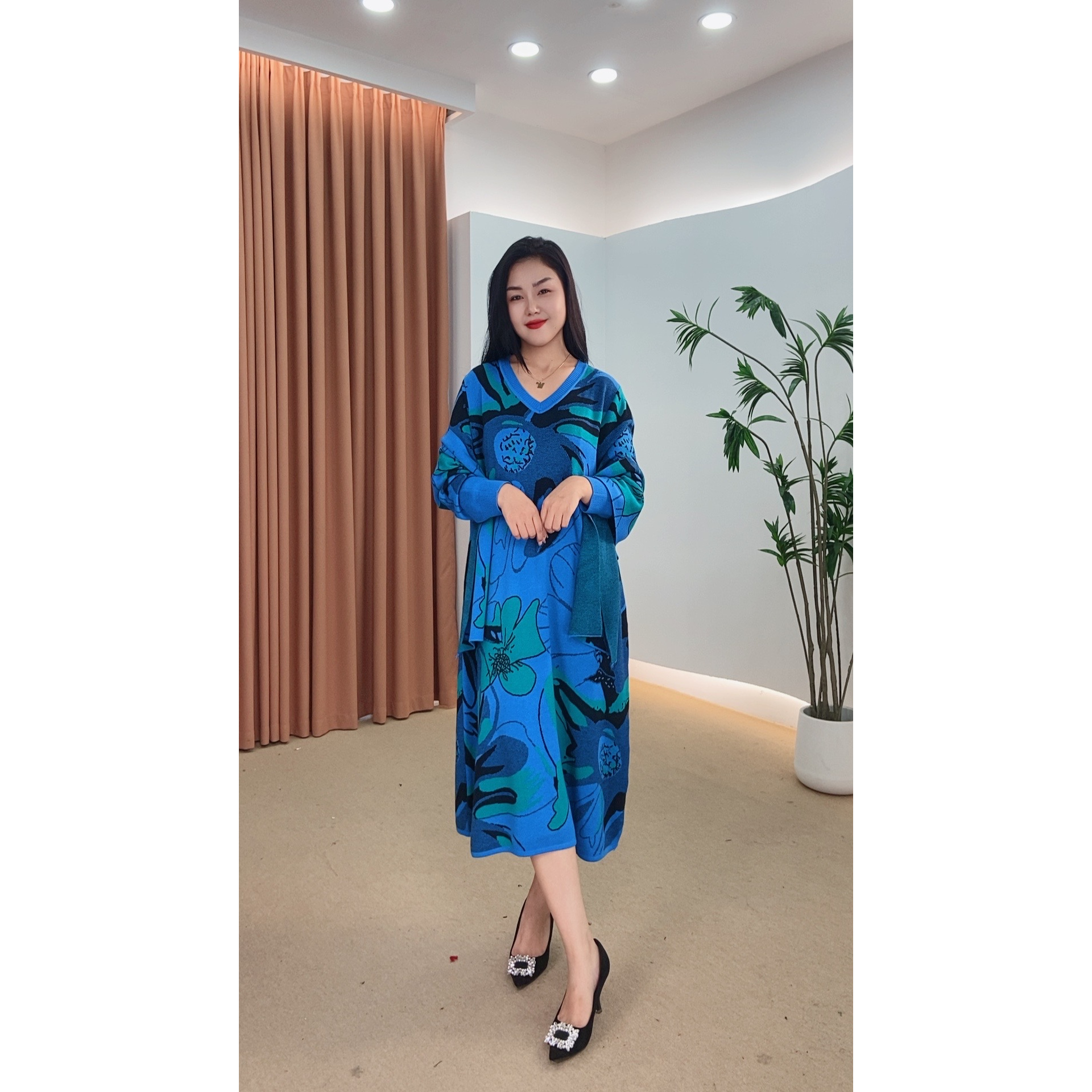 717复古时尚休闲百搭女装秋冬连衣裙中长款蓝色