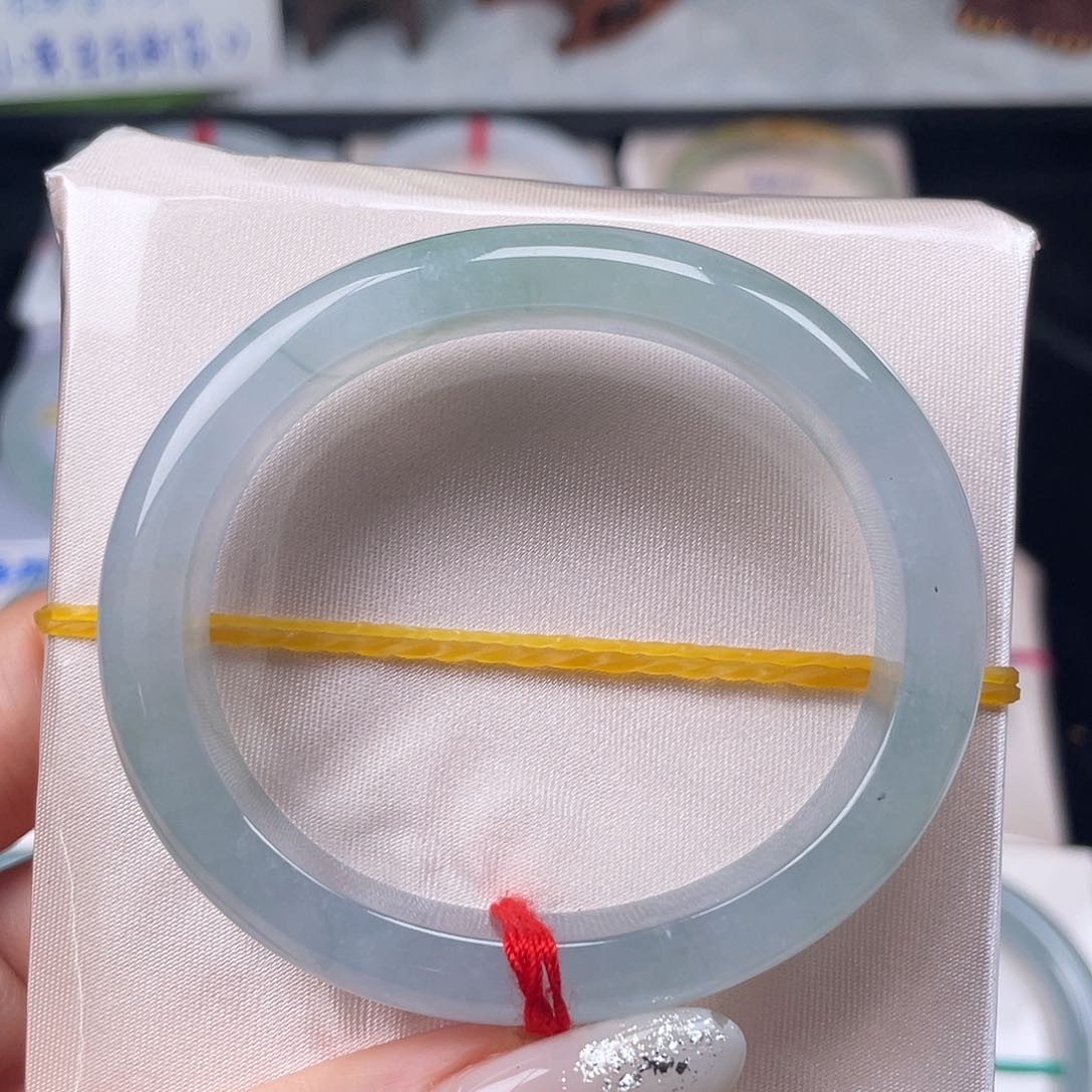 翡翠手镯未镶嵌缅甸翡翠手镯4