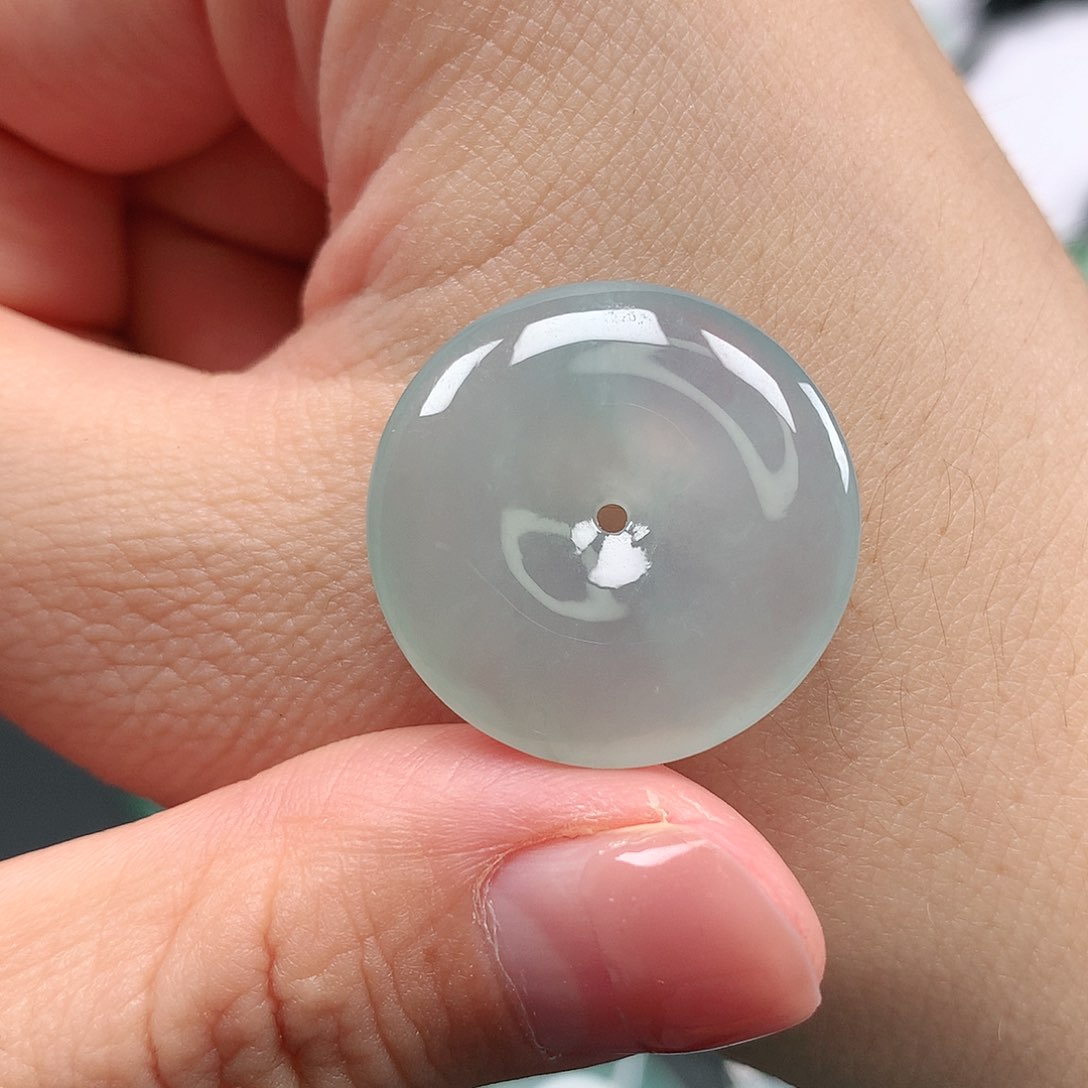 翡翠颈饰未镶嵌平安