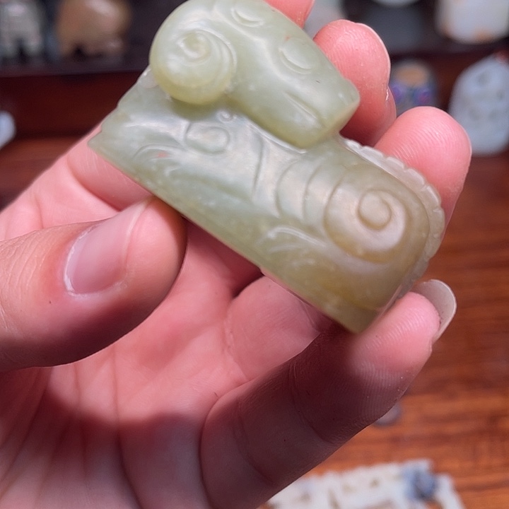 启***》和田玉（糖玉）未镶嵌挂件