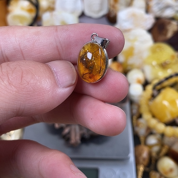 未镶嵌琥珀裸石我
