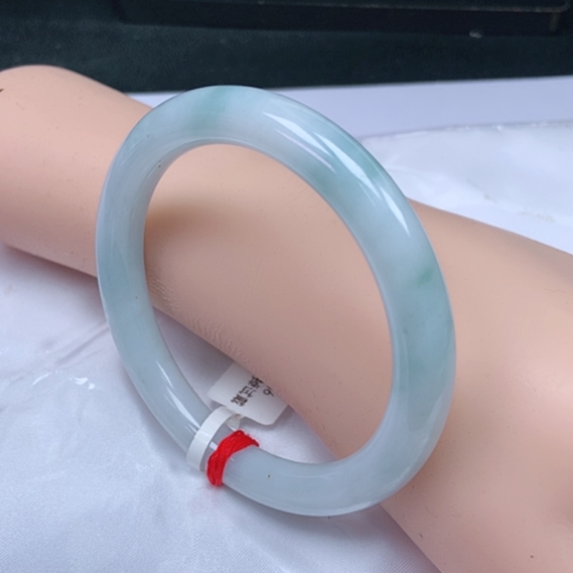 【闪购商品】翡翠手镯未镶嵌，