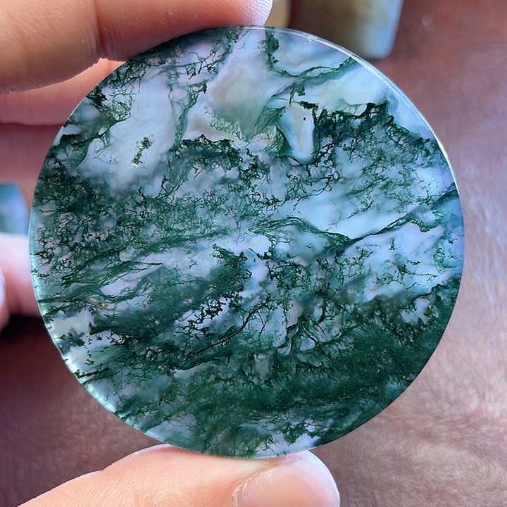 玛瑙/玉髓颈饰合金云**秀