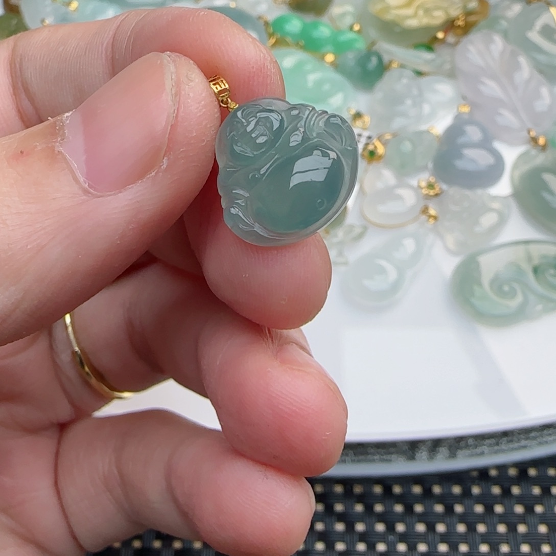 【闪购商品】翡翠颈饰18K金镶嵌小佛