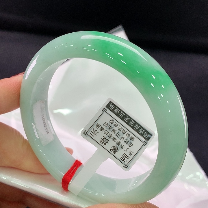 翡翠手镯未镶嵌正圈55