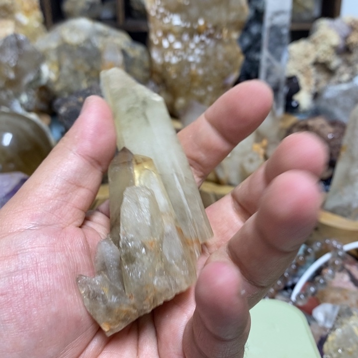 水晶水晶柱未镶嵌