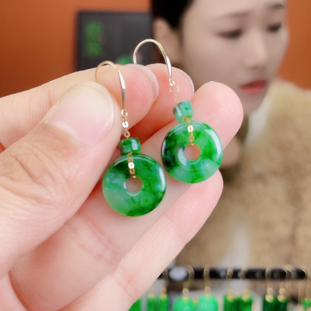 翡翠18K金镶嵌耳饰