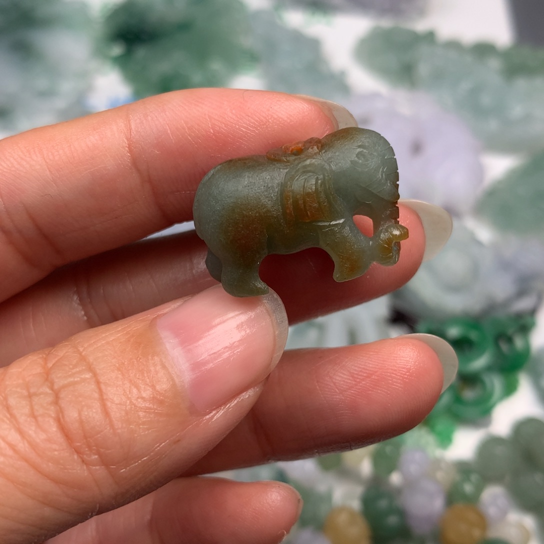 定制翡翠未镶嵌翡翠
