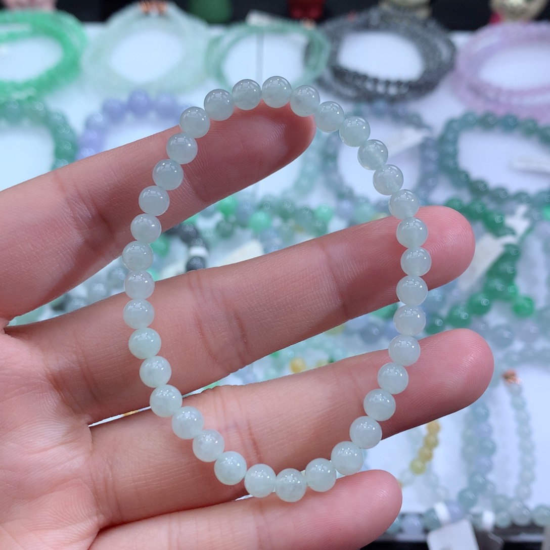 翡翠手链未镶嵌天然