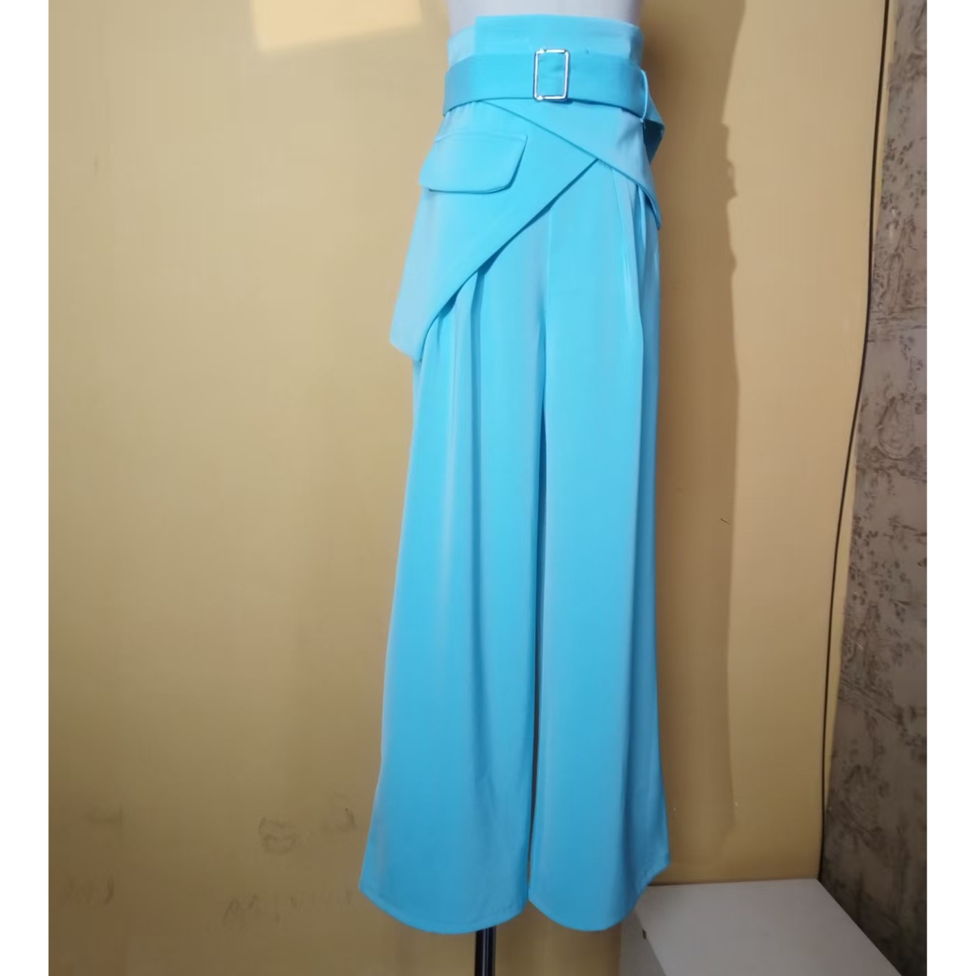 湖蓝色腰带裤潮服模特潮服多巴胺潮服女童个性西装模特走秀