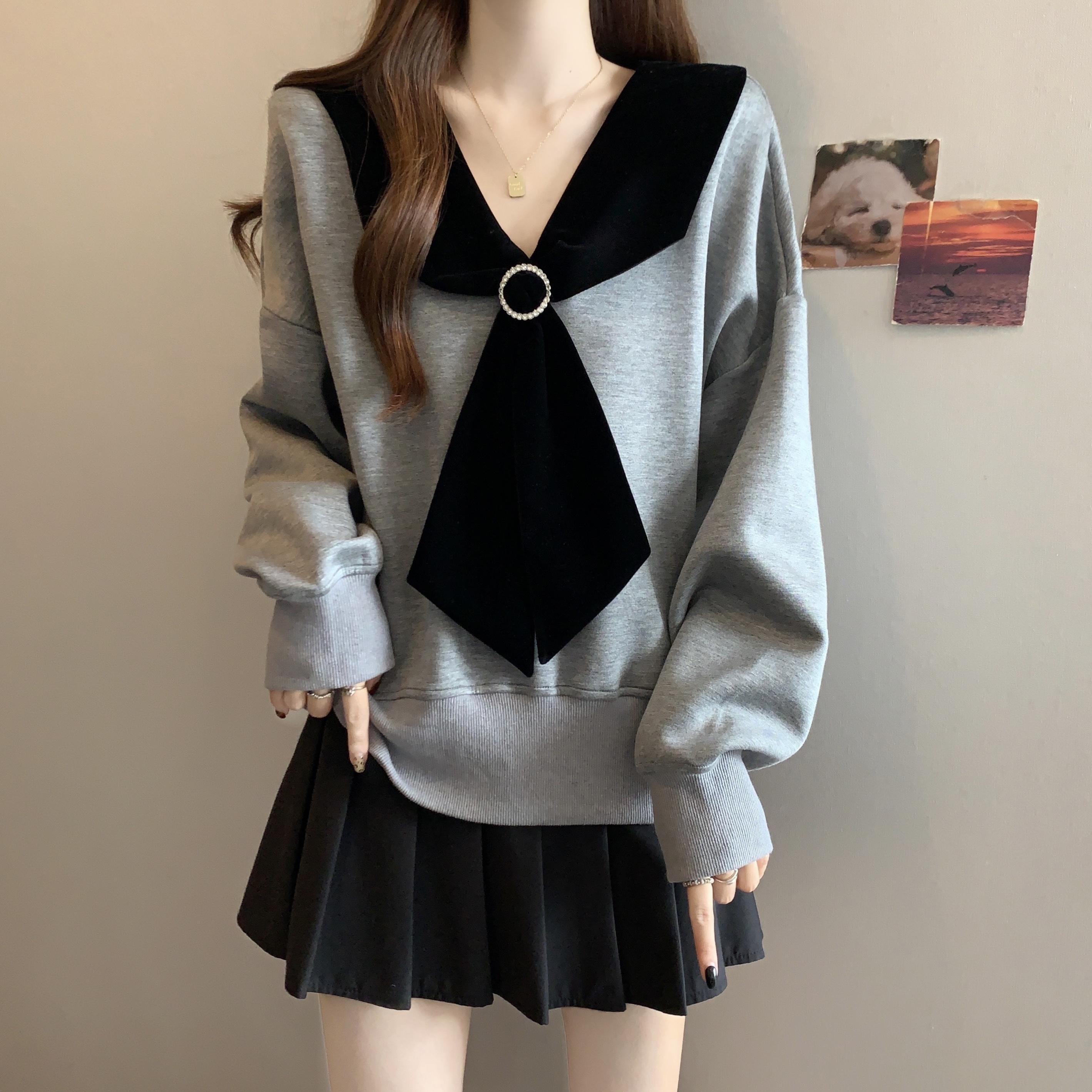 大码女装遮肚子设计感小众卫衣女秋冬胖妹妹宽松显瘦减龄长袖上衣