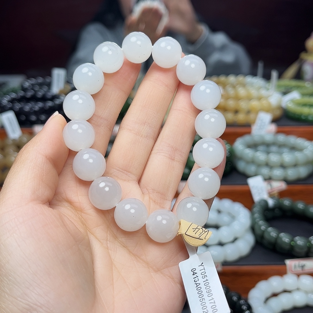 和田玉未镶嵌手链