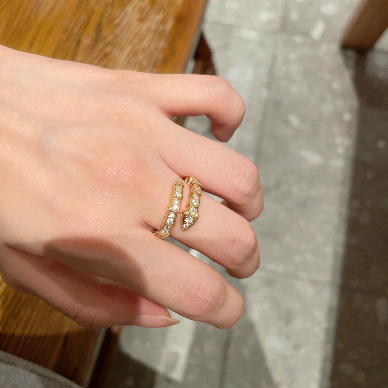 合金戒指 轻奢高级时尚温柔风蛇头满钻戒指02