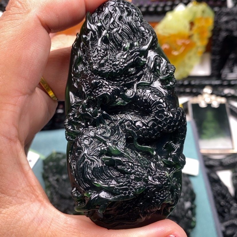 【闪购商品】蛇纹石玉颈饰未镶嵌弥**来