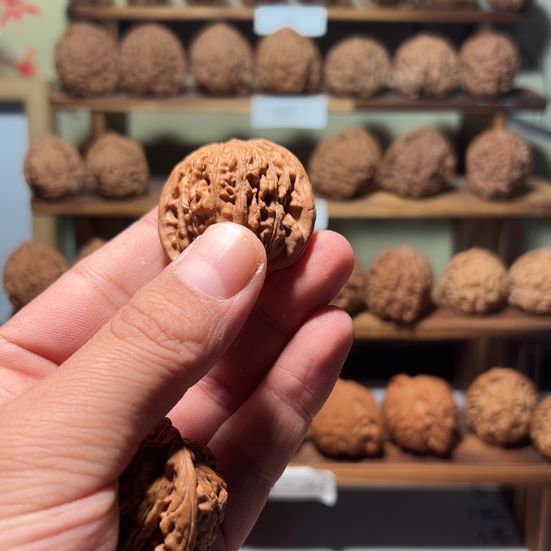 用****2文玩核桃，汉高核桃